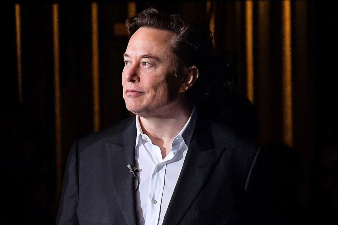 why is elon musk in the white house